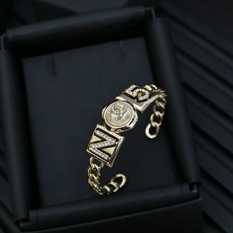 chanel bracelets s_1234277